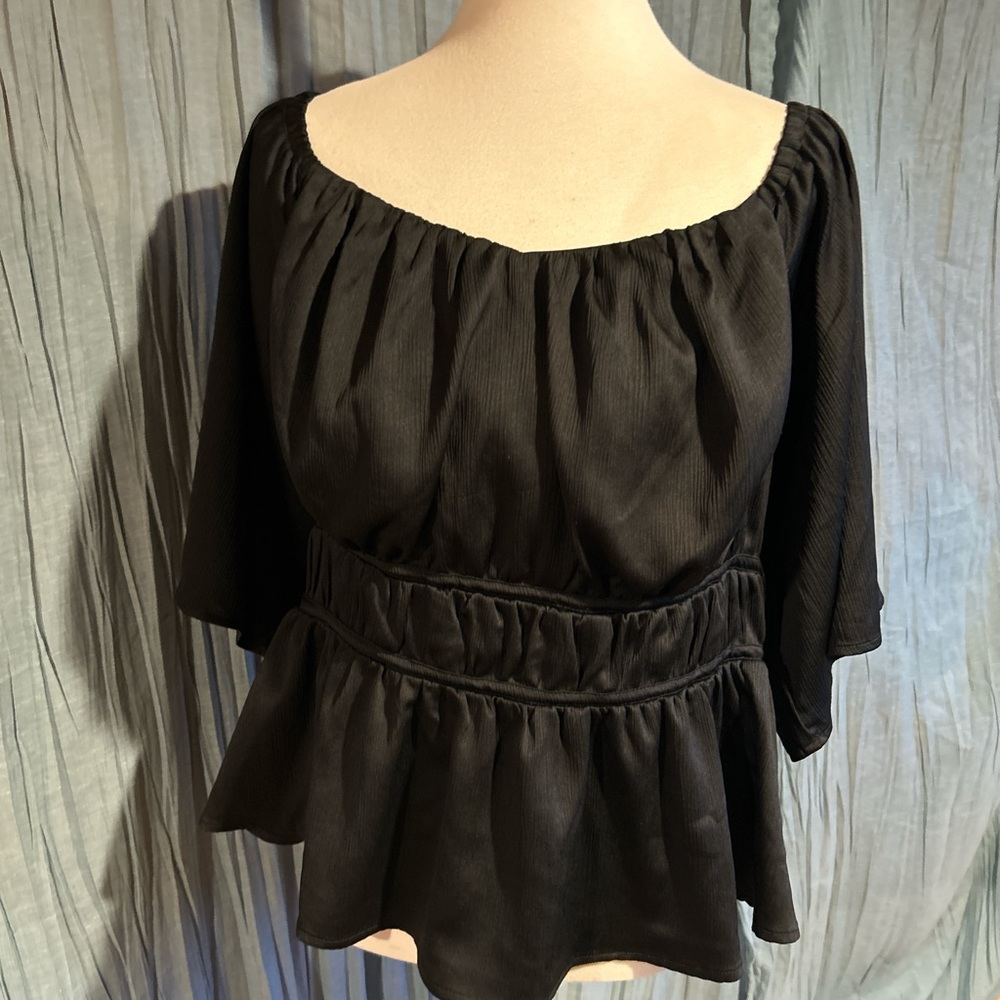 Sofia by Sofia Vergara Black Off-Shoulder Blouse